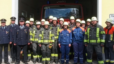 Die Kameraden der Feuerwehr Helmbrechts legten erfolgreich das Leistungsabzeichen ab. (Bild: fpoz/exb)