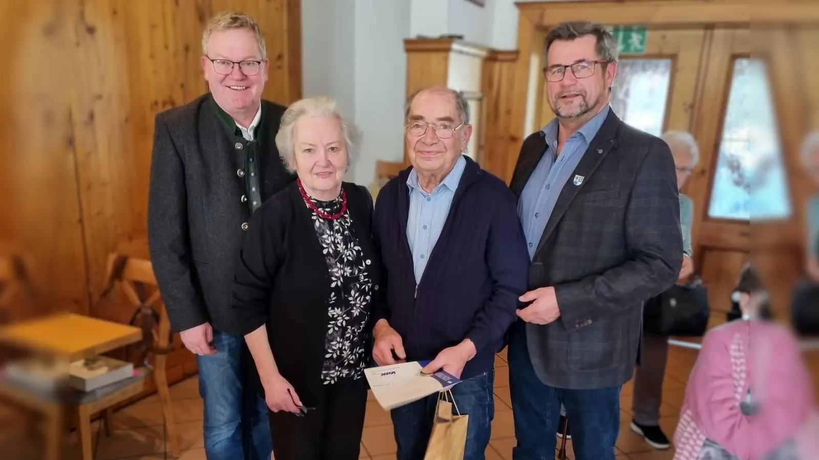 65 Jahre Andreas Semmler / Oberbürgermeister Michael Czerny Marianne Kies-Baldasty Andreas Semmler Konrad Scharl 2. Bürgermeister.  (Bild: Hedy Rößner )