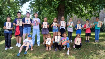 Die selbst gebastelten Thermometer durften mit nach Hause genommen werden. (Bild: Marlene Unger)