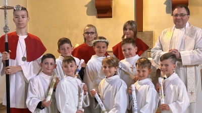 Erstkommunionkinder 2025 in Immenreuth.  (Bild: Roman Melzner)