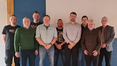 Andreas Kraus, Thomas Bayer, Johannes Wildenauer, Christoph Lindner, Matthias Bodensteiner, Gerhard Reitinger, Andreas Haider, Alwin Kleber, Richard Tischler (von links). (Bild: Alwin Kleber)