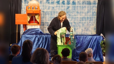 Puppenspiel (Bild: Natascha Wolf)