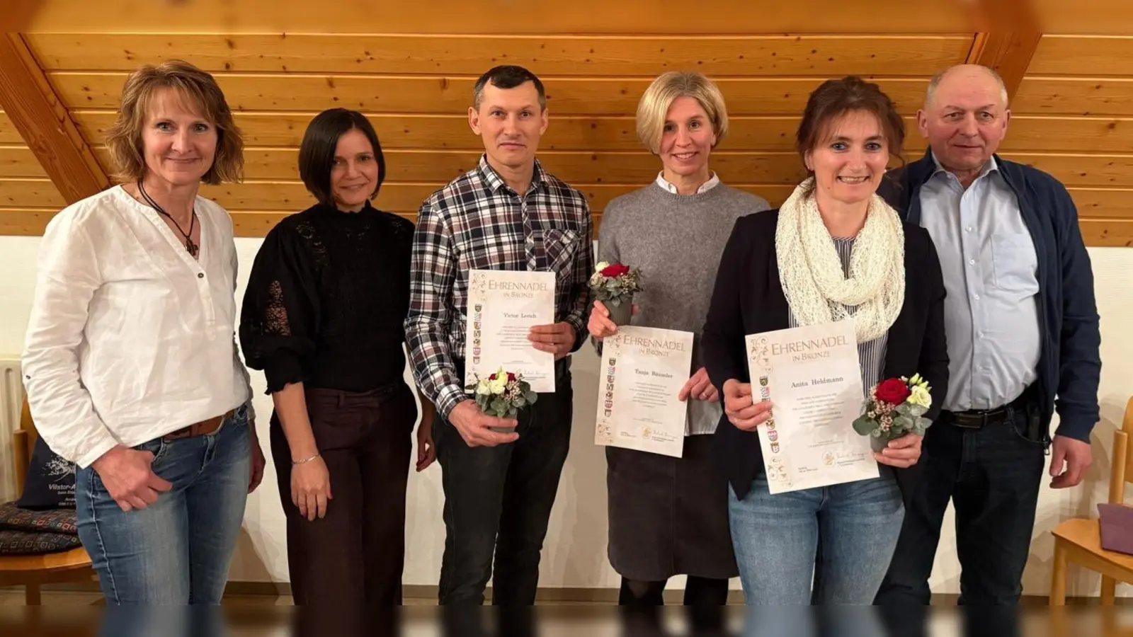 Von links nach rechts: Mandy Göbl, Melanie Günther, Viktor Lerich, Tanja Bäumler, Anita Heldmann, Franz Weiß. (Bild: Marco Schönberger)