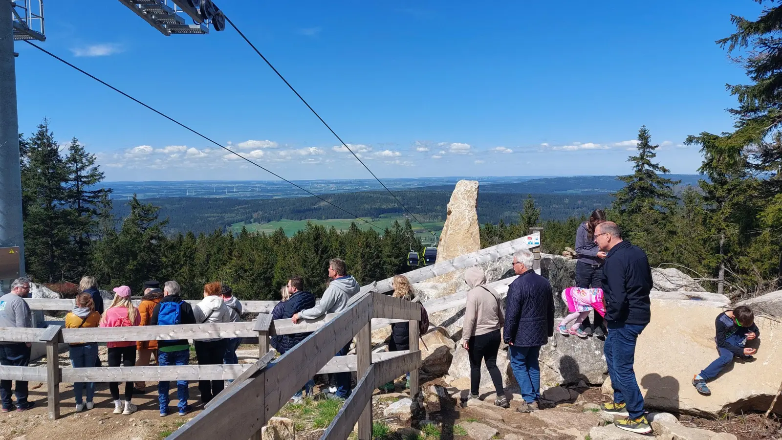 Marktredwitzer Gästeführer und Vermieter erkunden das Fichteltgebirge. (Bild: Kerstin Brunner)