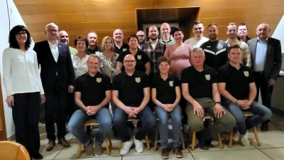 Die neugewählte Vorstandschaft des SV Hahnbach (Bild: Herbert Rösl)