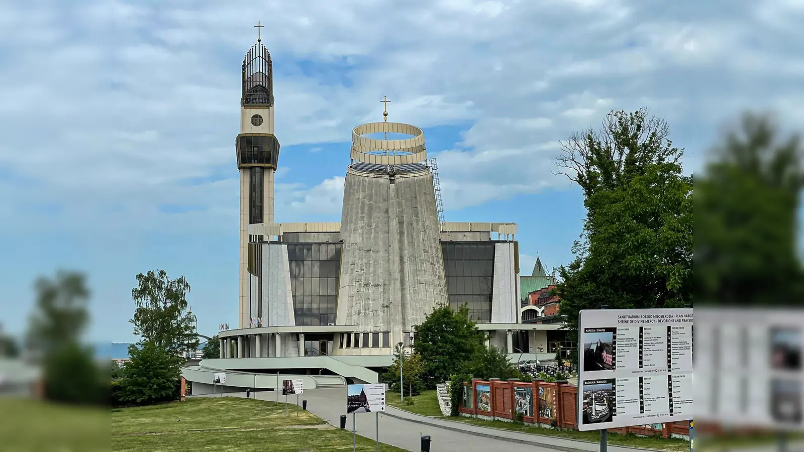 Wallfahrtskirche Basilika der Barmherzigkeit Gottes in Krakau (Bild: Adam Karolczak)