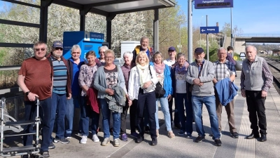 Abfahrt am Bahnhof Altenstadt (Bild: Margit Habermann)