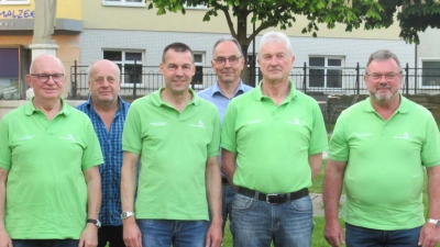 Von links: Otto Betzl, Konrad Köstler, Vorsitzender Andreas Malzer, Martin Kleber, Klaus Schmidt, Anton Burger.  (Bild: Michael Erl)