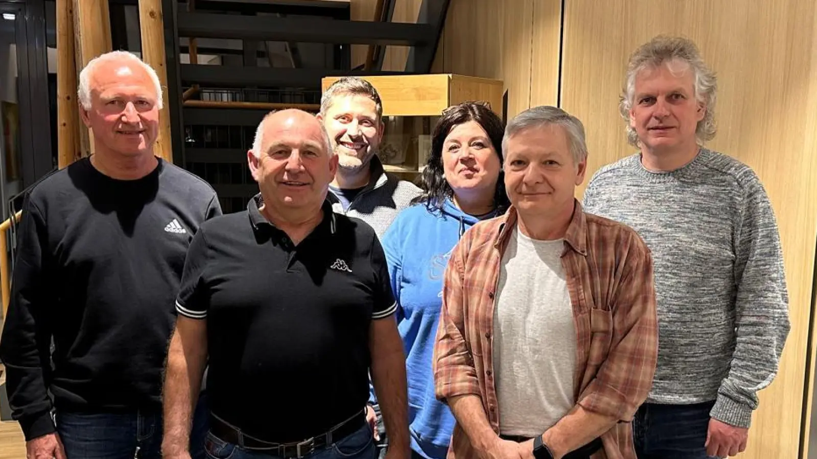 Das Führungsteam mit (von links) Sepp Bertelshofer, Christian Biller, Christian Witt, Christine Lunscher, Heinz Hagler, Reiner Kunkel. (Bild: Siegfried Bock )