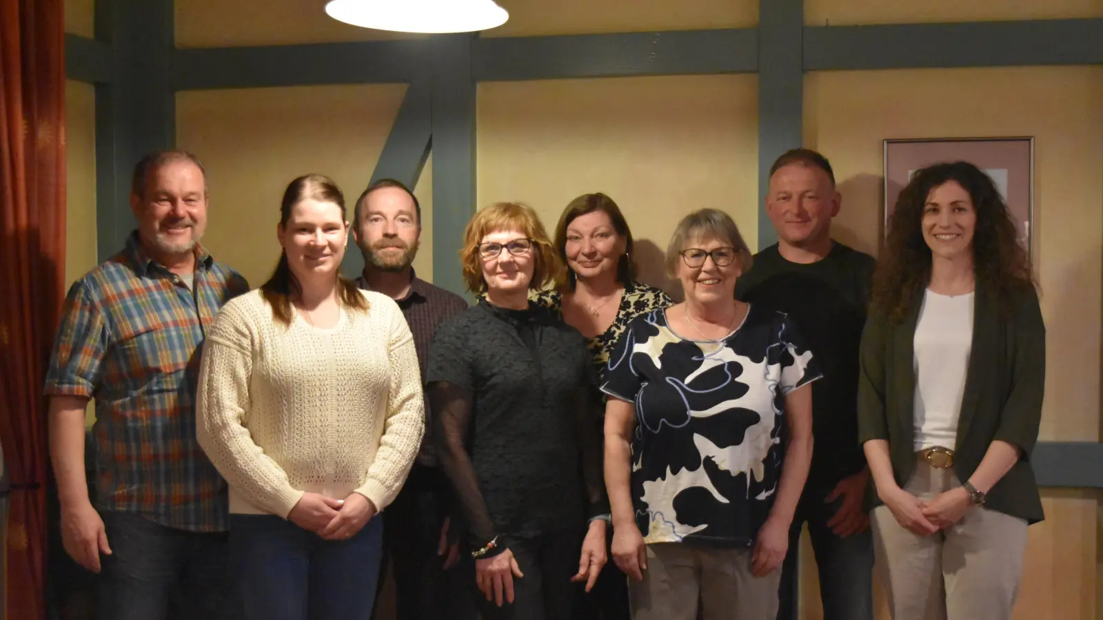 v.l.n.r. Reinhard Seidl, Bianca Köhler, Werner Luber, Renate Kreuz, Karin Schulz, Heidi Wisneth, Hubert Kohl, Daniela Dehling (Bild: Manfred Göttlinger)