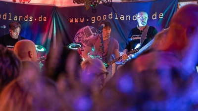 Am Freitag, den 1. August, begeisterten die Goodlands die Zuhörer in der Ritterburg auf der Feyhöhe in Kemnath. Die außergewöhnliche Kulisse und die einzigartige Atmosphäre verliehen dem Konzert einen unvergleichlichen Charme. (Bild: Florian Frank )