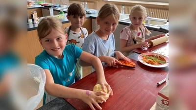 Kinderkochkurs des Obst- und Gartenbauvereins Angfeld. (Bild: Nadine Meier)
