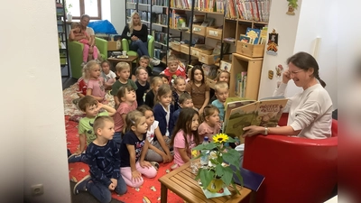 Die Kinderlesung in der Stadtbücherei Pressath (Bild: Ursula Anzer)