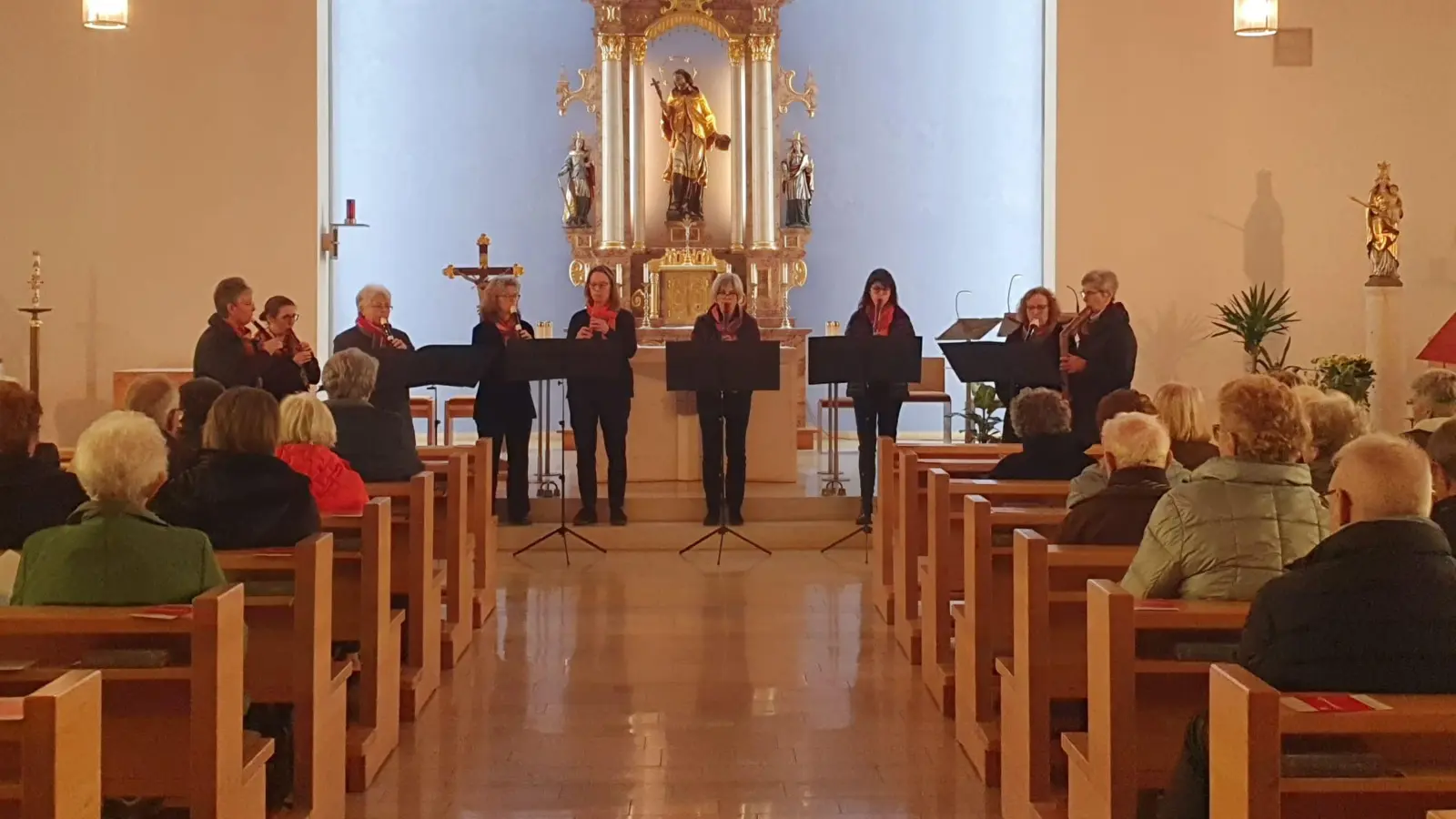 Flötenensemble „FLAUTISTA“ unter der Leitung von Cornelia Kick (Bild: Piotr Paj?k )