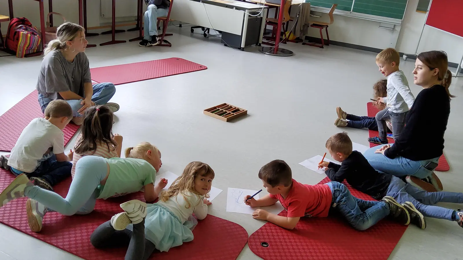 Die Kinder fühlten sich in der Berufsschule sehr wohl. (Bild: Thomas Schiller)