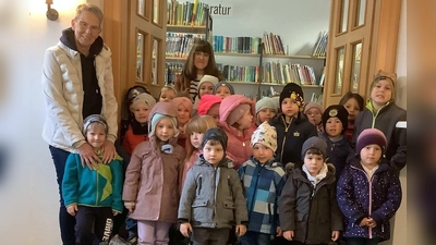 Mäusegruppe besucht die Bücherei (Bild: Ursula Anzer)