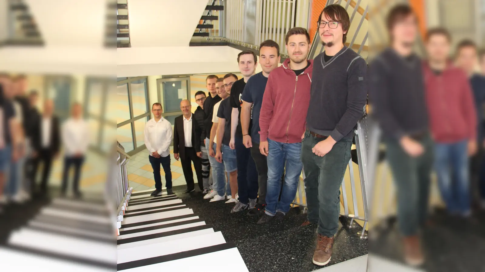 So sieht es aus, das Treppenpiano in der Staatlichen Technikerschule Amberg. (Bild: Claudia Wittmann/exb)