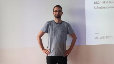 Desinformationen haben Hochkonjunktur, erläuterte „Faktenfuchs” Fabian Dilger aus Fürstenfeldbruck  (Bild: Bettina Bauer)