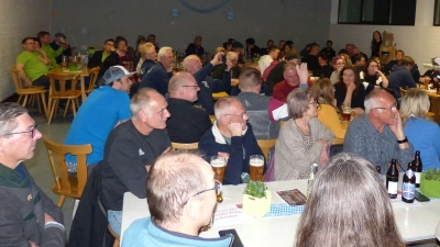 Der Saal ist gefüllt (Bild: Hans Meißner)