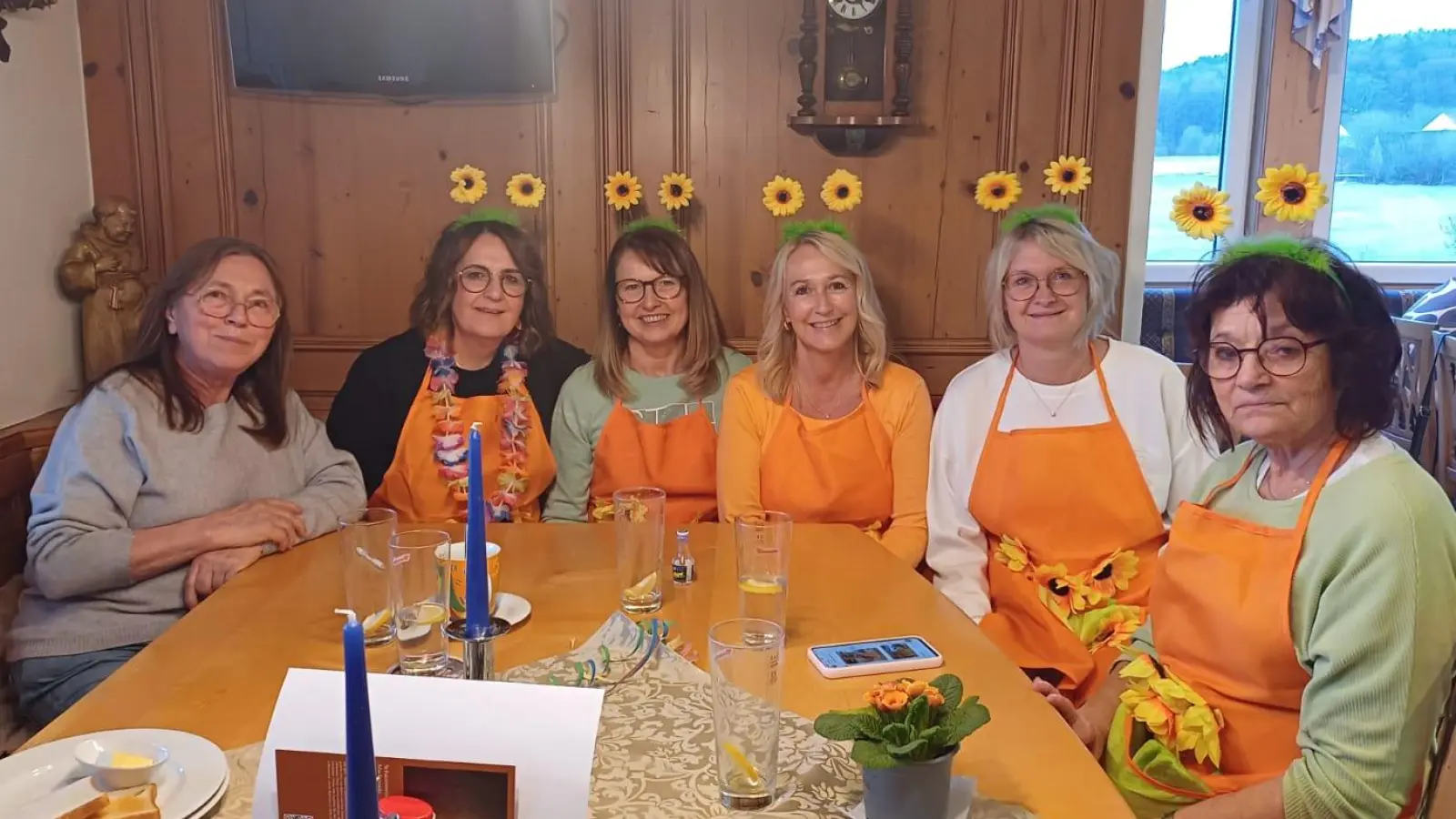 Vorstandschaft des OGV-Schwend/Birgland mit Anita Utz, rechts  (Bild: Heike Herbst )