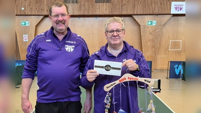 im Bild links: AbtL D. Buchner, Markus Wild (Bild: Dieter Buchner)