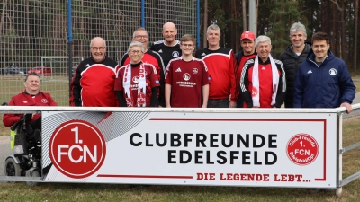 Neu gestaltete Bandenwerbung der Clubfreunde Edelsfeld. (Bild: Rudi Gruber)