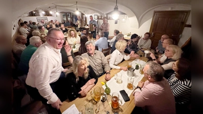 Zoigl-Glückseeligkeit und gute Stimmung herrschte beim Zoiglabend der Grafenwöhrer CSU beim Brucksaler in Neustadt. (Bild: Gerald Morgenstern)