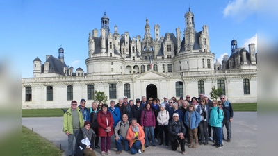 Ein Ziel der VHS-Studienreise ist das Schloss Chambord an der Loire. Es hat 446 Zimmer, 82 Treppenhäuser, 282 Kamine und den größten Park Europas mit einer Umfassungsmauer von 32 Kilometern. (Bild: mül)
