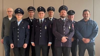 v.l.n.r.: Max Sandhoff, Tobias Strobel, Stefan Zimmermann, Tobias Kirchhofer, Hans-Jürgen Wagner, Stefan Röhrer, Hans Ernstberger, Michael Singer. (Bild: Milo Ulbrich)