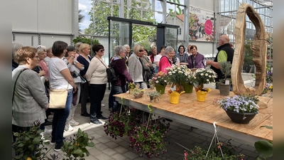 Betriebsrundgang mit dem Seniorchef Johann Ziereis  (Bild: Irmi Fenzl)