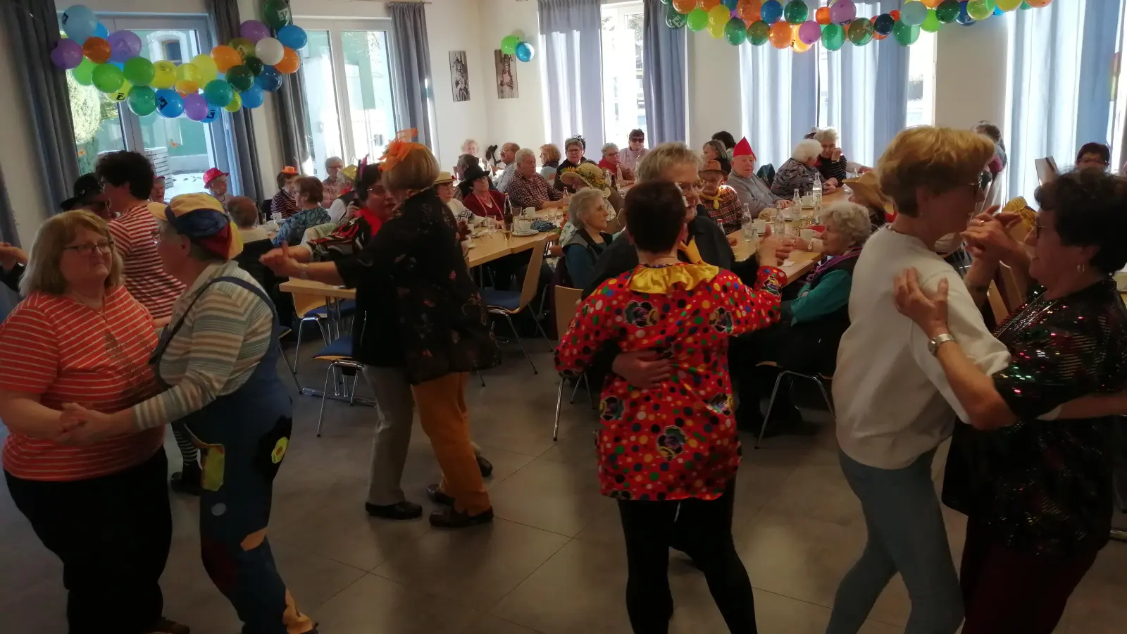 Gute Stimmung herrschte beim Mittwochstreff im Moosbacher Pfarrheim (Bild: Udo Klösel)